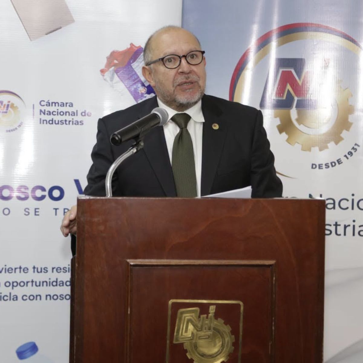 UNA GUÍA PARA UNA INDUSTRIA MÁS EFICIENTE Y SOSTENIBLE